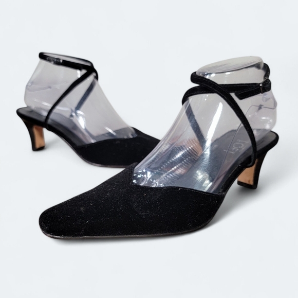 Ann Taylor Loft Black Heels Women's Size 7 Wrap Around Ankle Strap Kitten Heel - Picture 1 of 13
